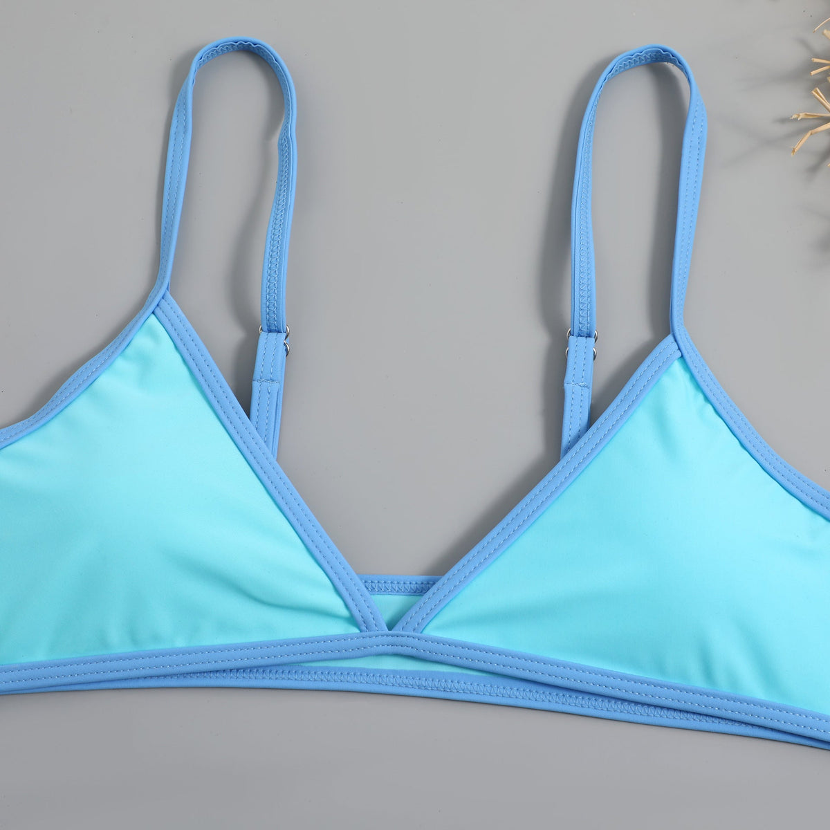 Basit Tasarım Renk Bloklama Bikini