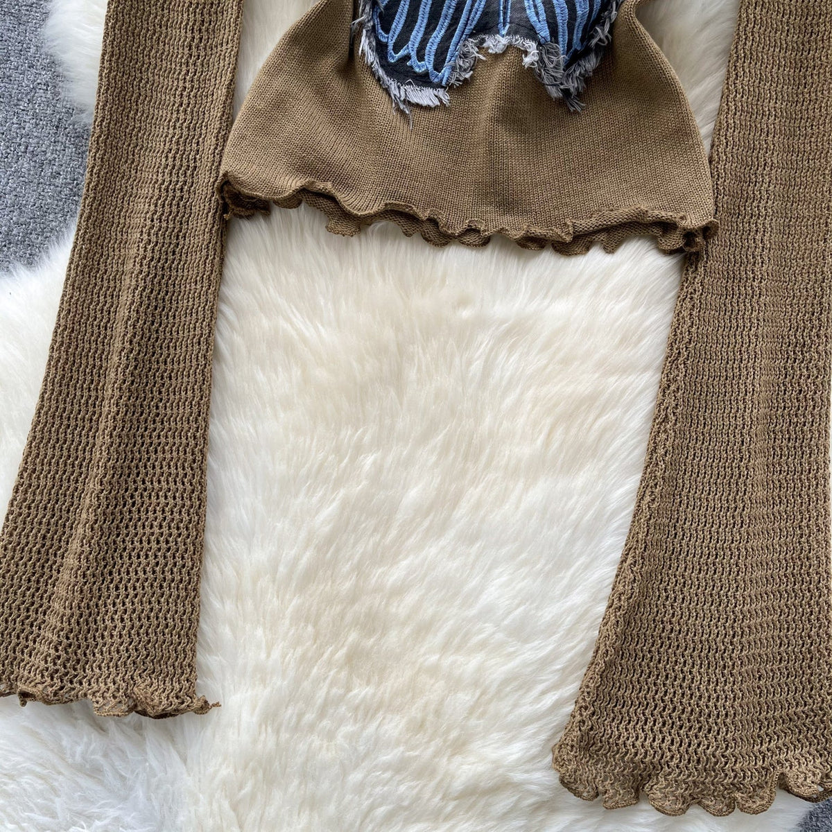 Vintage Kelebek Desenli Triko Bluz