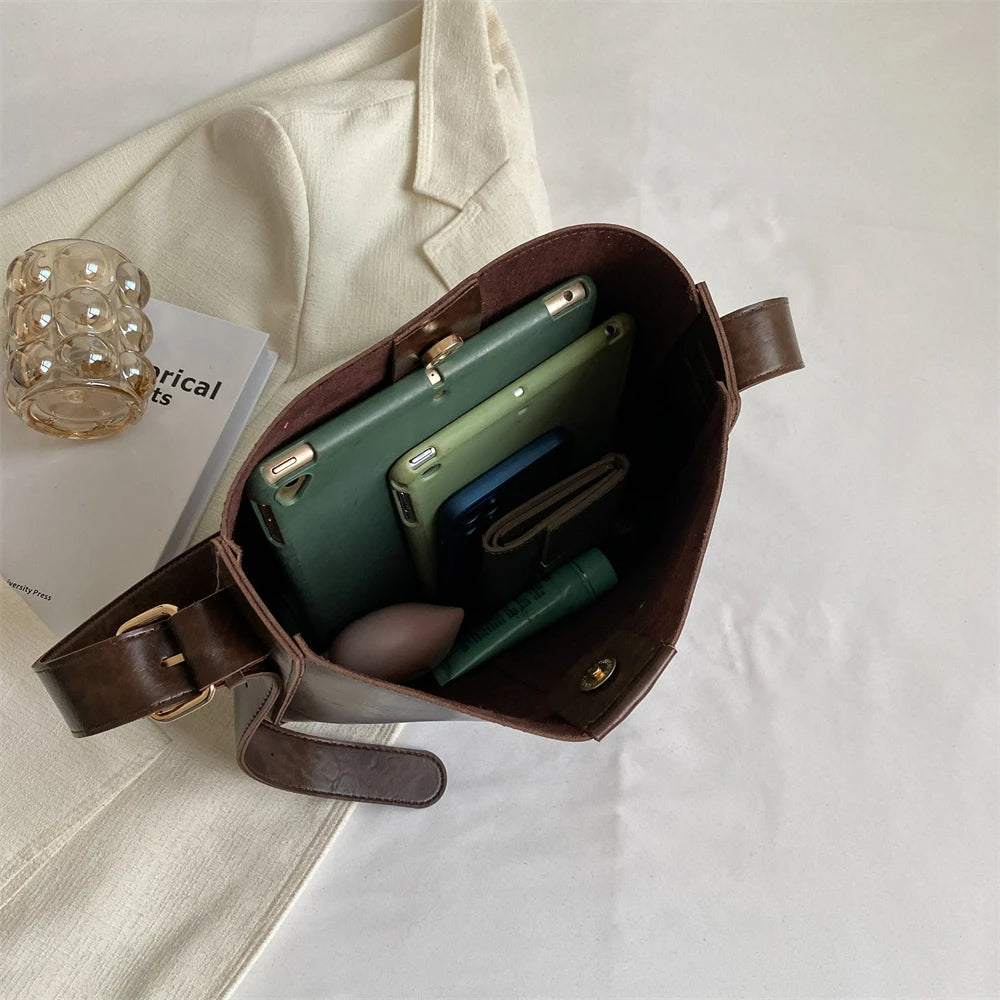 KADIN DERİ ÇANTA 151