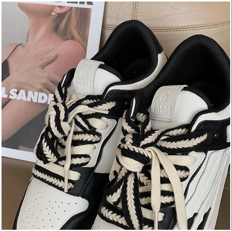 KADIN TARZ SPOR AYAKKABI 156