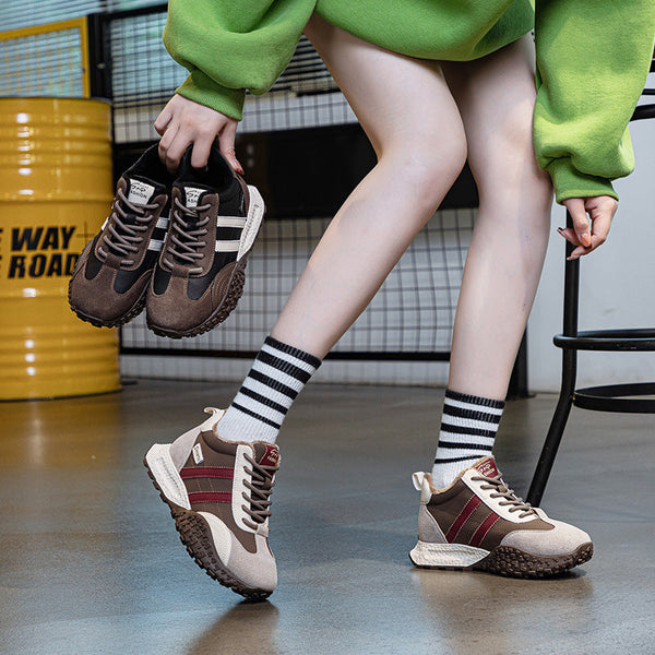 KADIN TARZ SPOR AYAKKABI 233