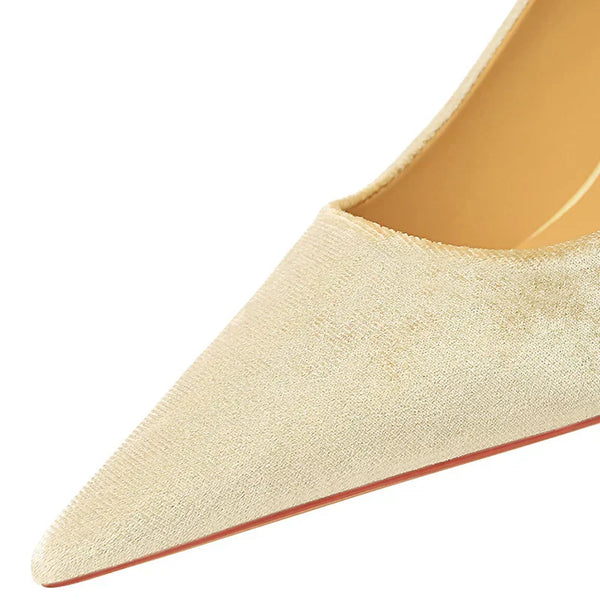 KADIN TARZ TOPUKLU AYAKKABI 145