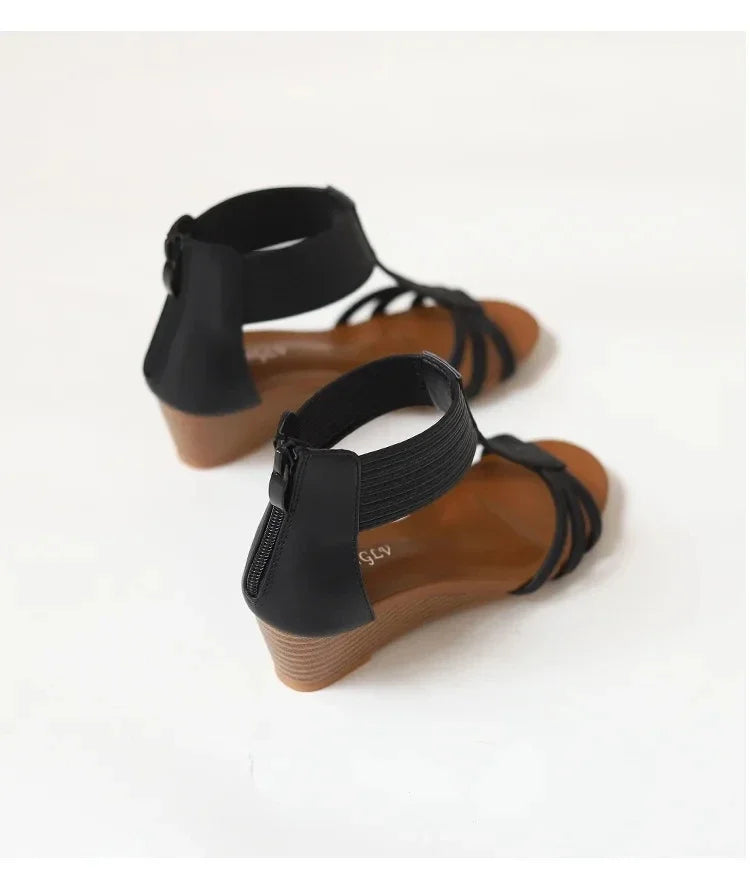 TM231 KADIN TOPUKLU SANDALET
