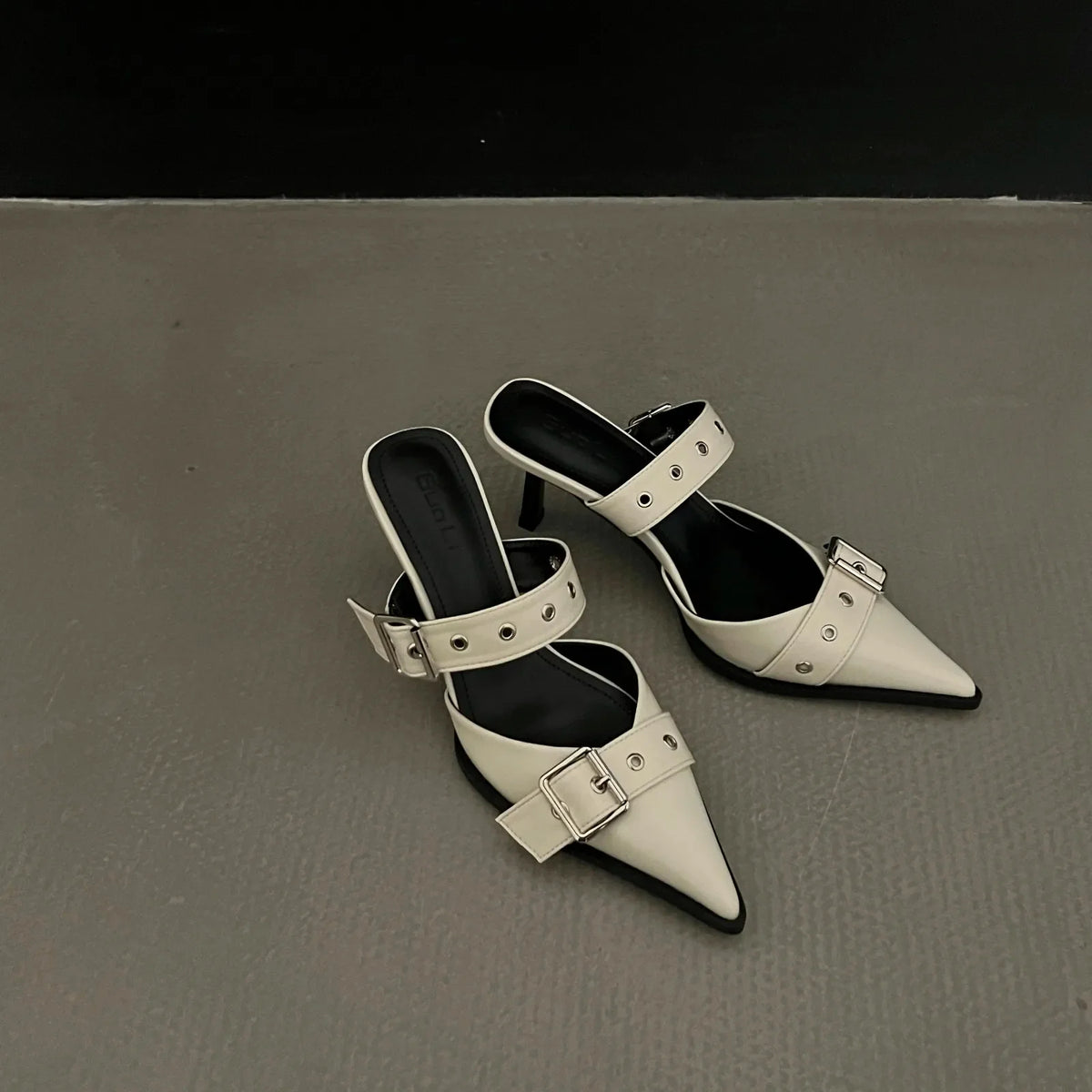 BELT235 TOPUKLU KADIN SANDALET