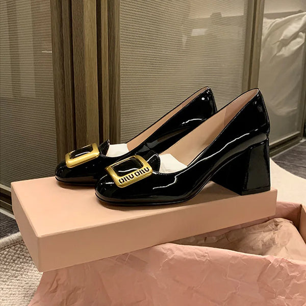 KADIN TARZ TOPUKLU AYAKKABI 150