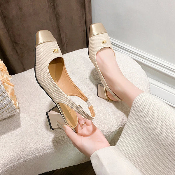 KADIN TARZ TOPUKLU AYAKKABI 114