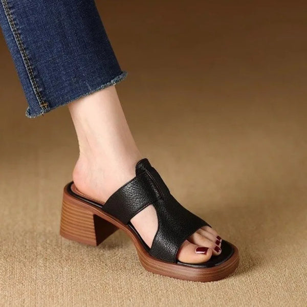 TUC235 KADIN TOPUKLU SANDALET