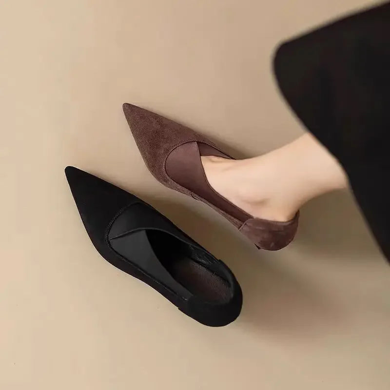 KADIN TARZ TOPUKLU AYAKKABI 181