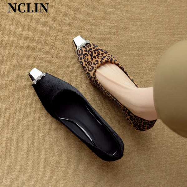 KADIN TARZ TOPUKLU AYAKKABI 161