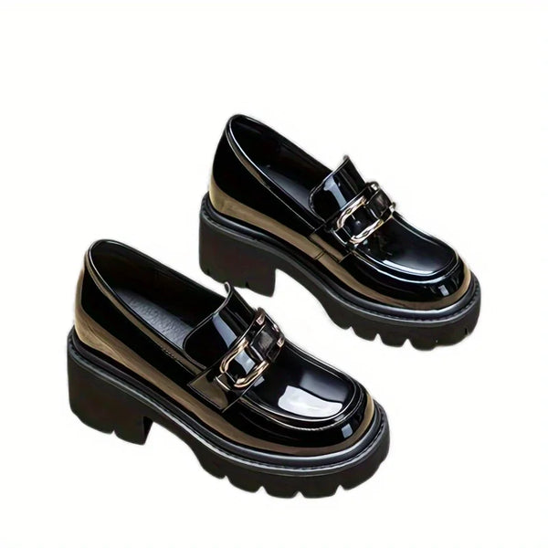 KADIN TARZ TOPUKLU AYAKKABI 127