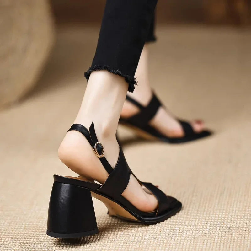 RETRO935 KADIN TOPUKLU SANDALET