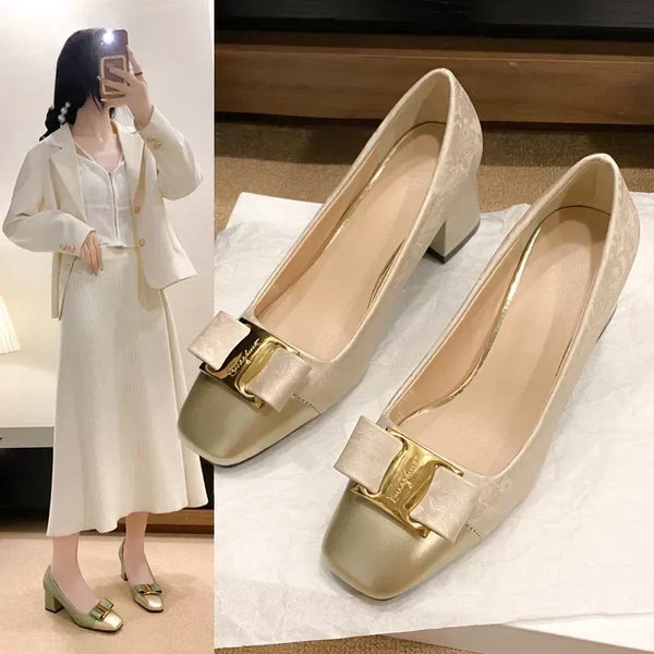 KADIN TARZ TOPUKLU AYAKKABI 173