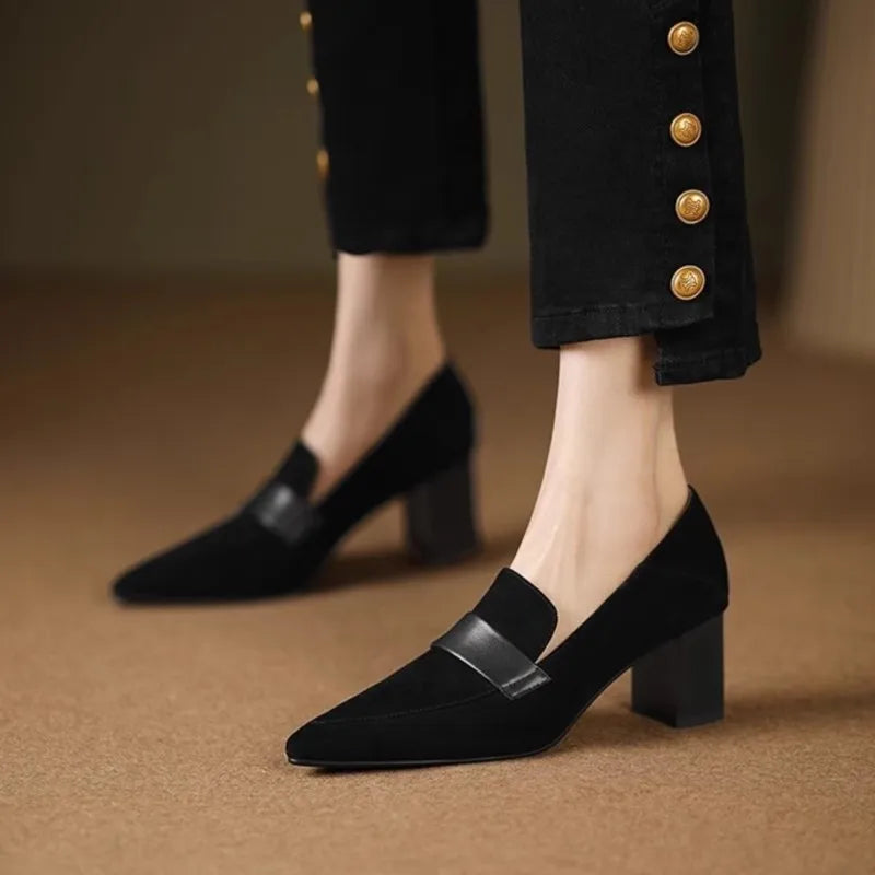 KADIN TARZ TOPUKLU AYAKKABI 183