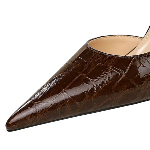 KADIN TARZ TOPUKLU AYAKKABI 169