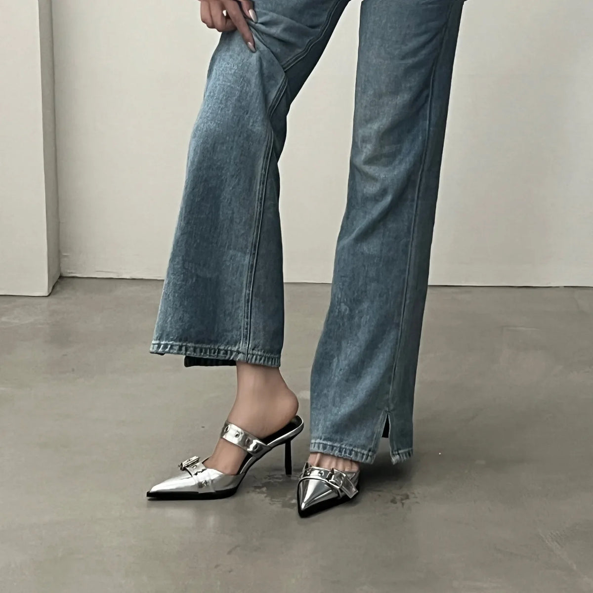 BELT235 TOPUKLU KADIN SANDALET