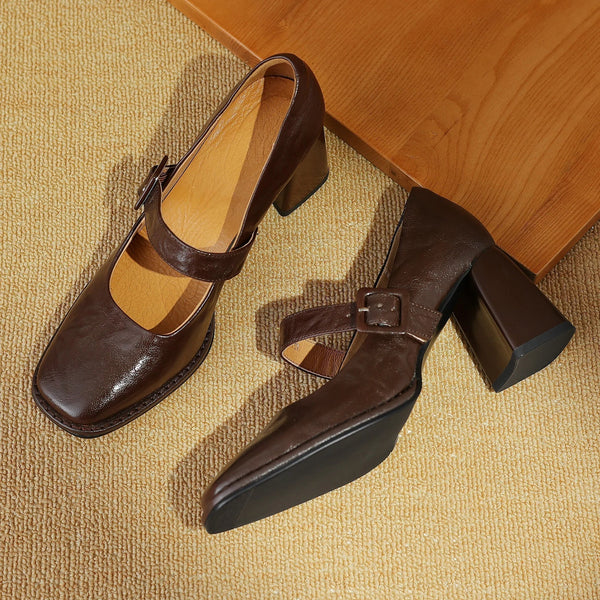 KADIN TARZ TOPUKLU AYAKKABI 172