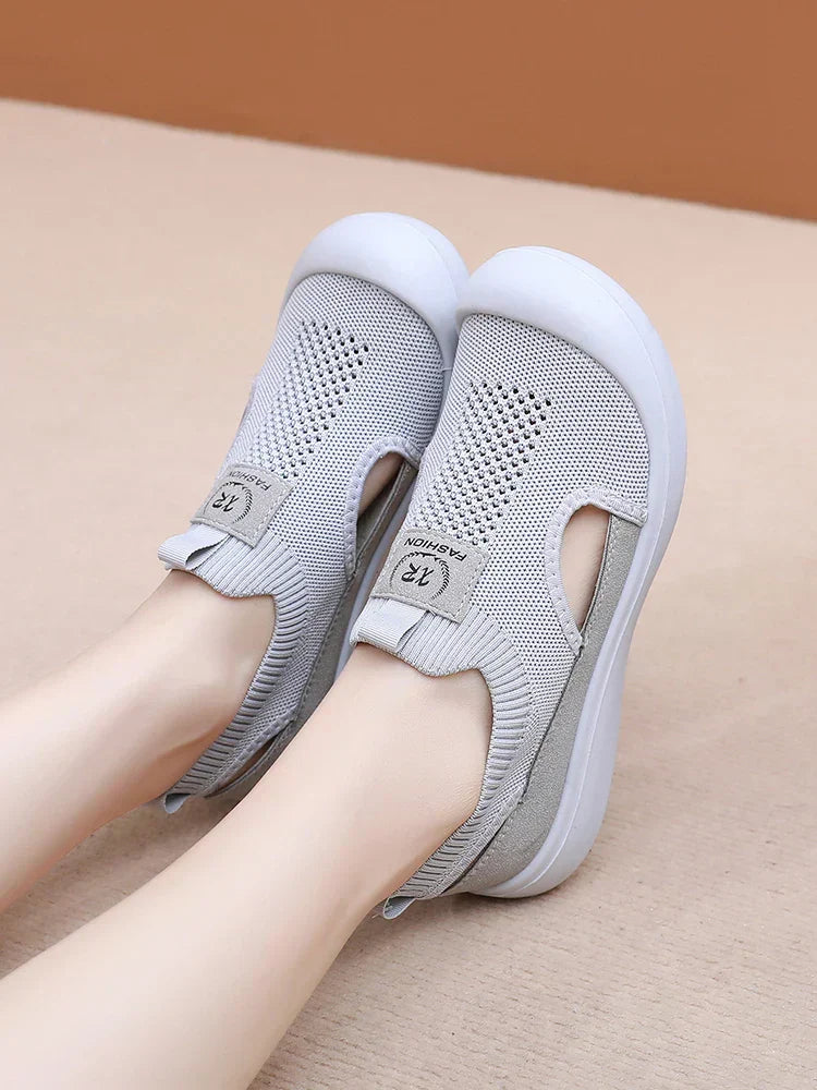 KADIN TARZ SPOR AYAKKABI 225