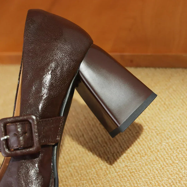 KADIN TARZ TOPUKLU AYAKKABI 172