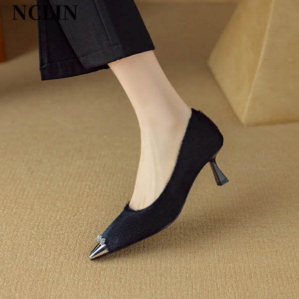 KADIN TARZ TOPUKLU AYAKKABI 161