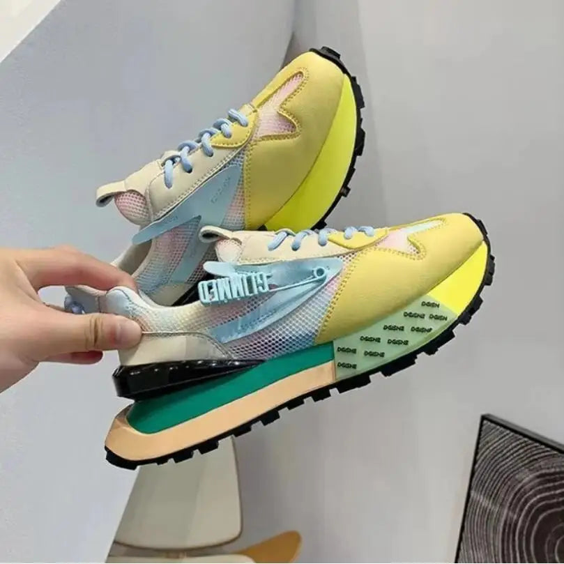 KADIN TARZ SPOR AYAKKABI 130