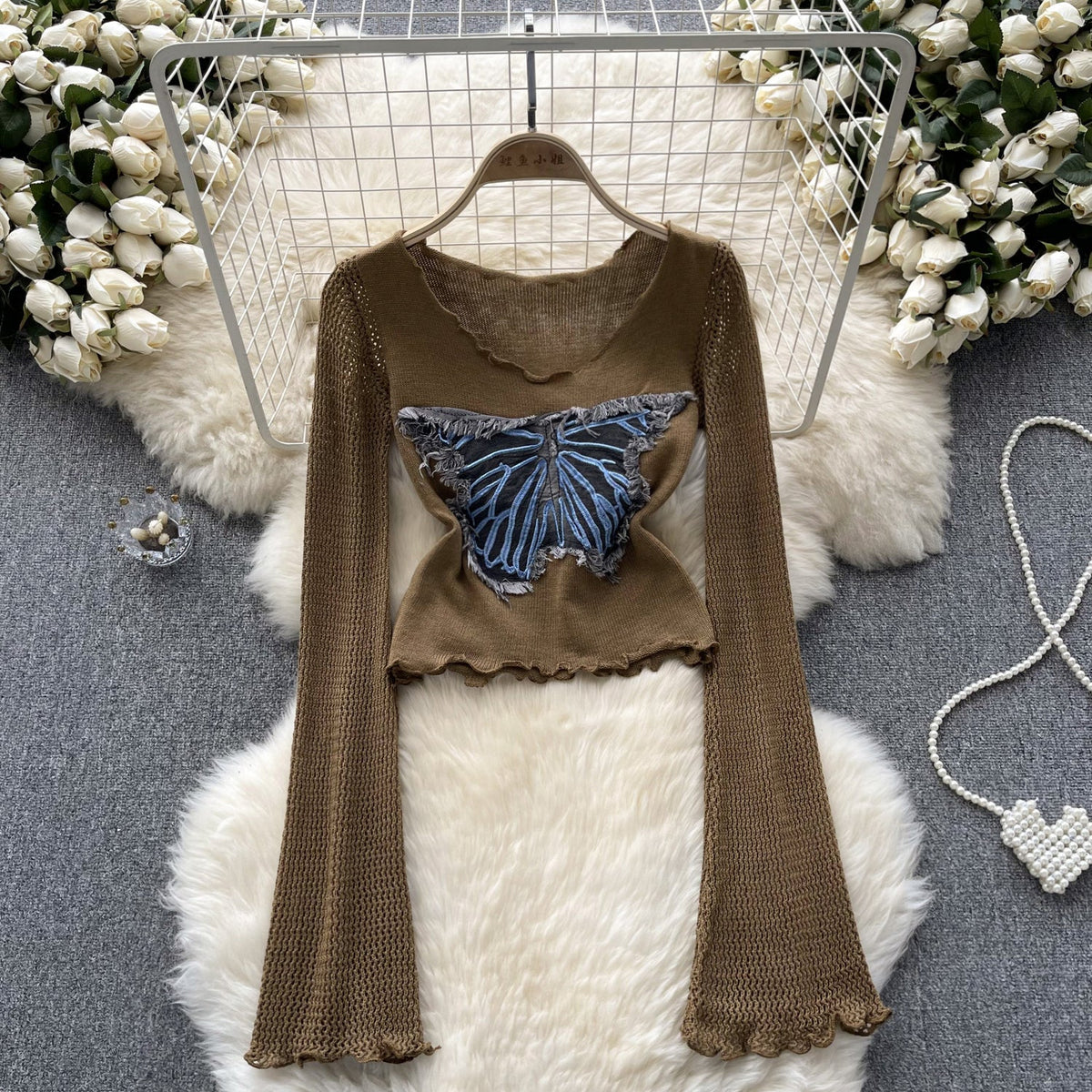 Vintage Kelebek Desenli Triko Bluz