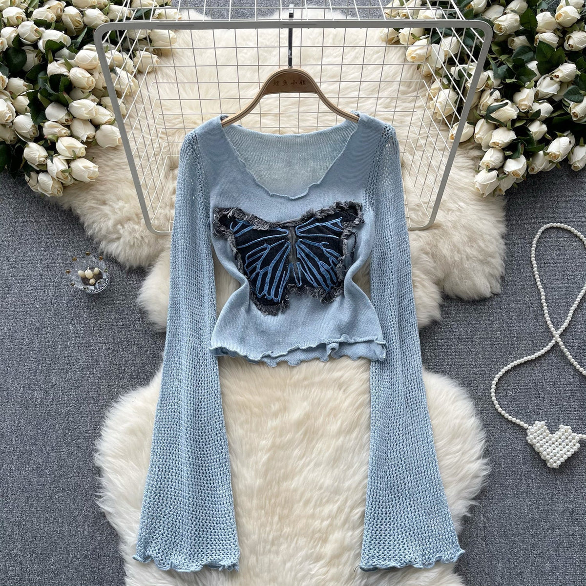 Vintage Kelebek Desenli Triko Bluz