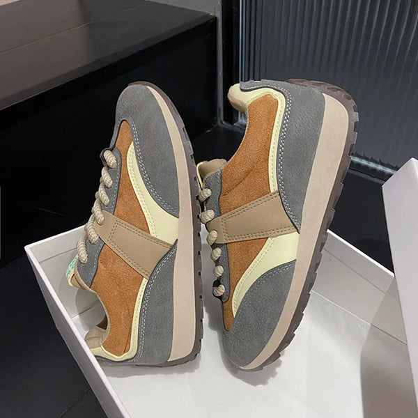 KADIN TARZ SPOR AYAKKABI 134