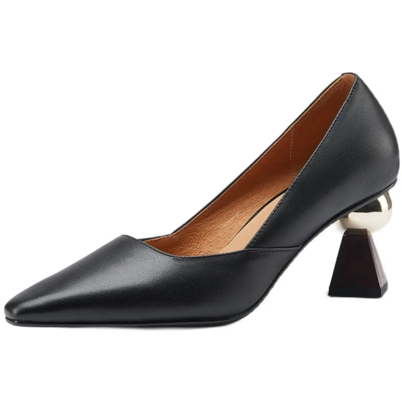 KADIN TARZ TOPUKLU AYAKKABI 110