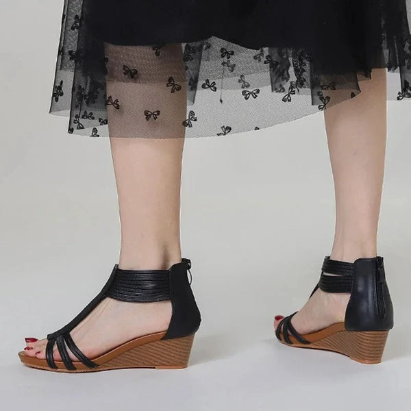 KADIN TARZ TOPUKLU AYAKKABI 269