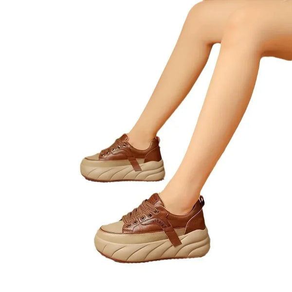 KADIN TARZ SPOR AYAKKABI 137