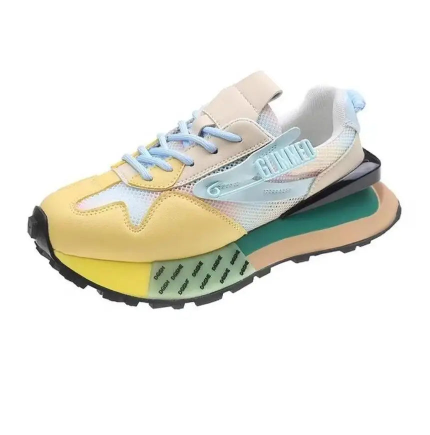 KADIN TARZ SPOR AYAKKABI 130