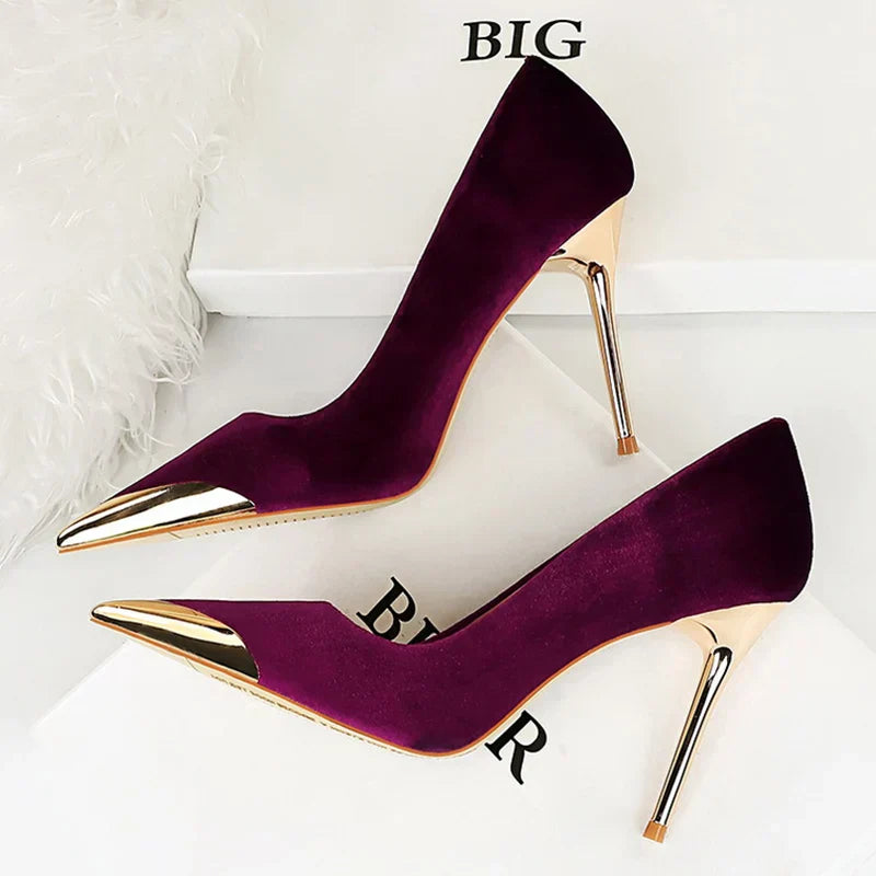 KADIN TARZ TOPUKLU AYAKKABI 141