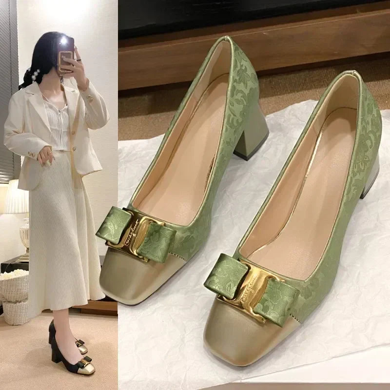 KADIN TARZ TOPUKLU AYAKKABI 173