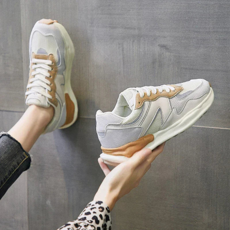 KADIN TARZ SPOR AYAKKABI 127