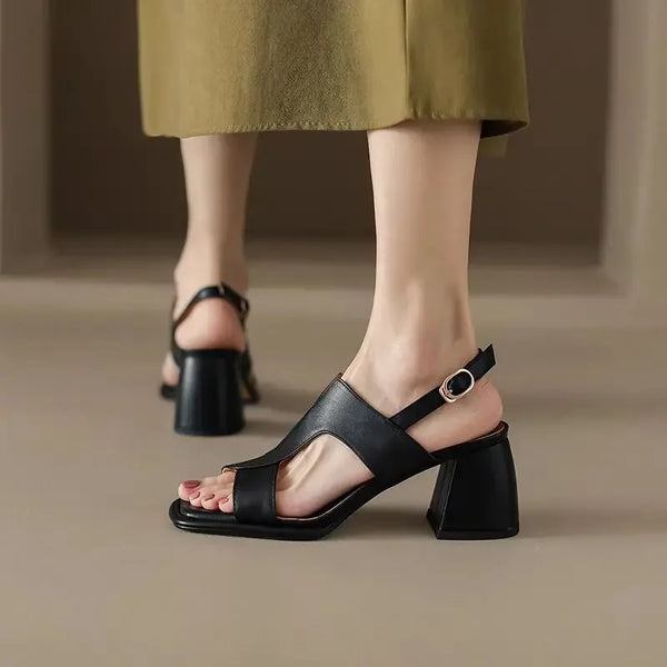 RETRO935 KADIN TOPUKLU SANDALET