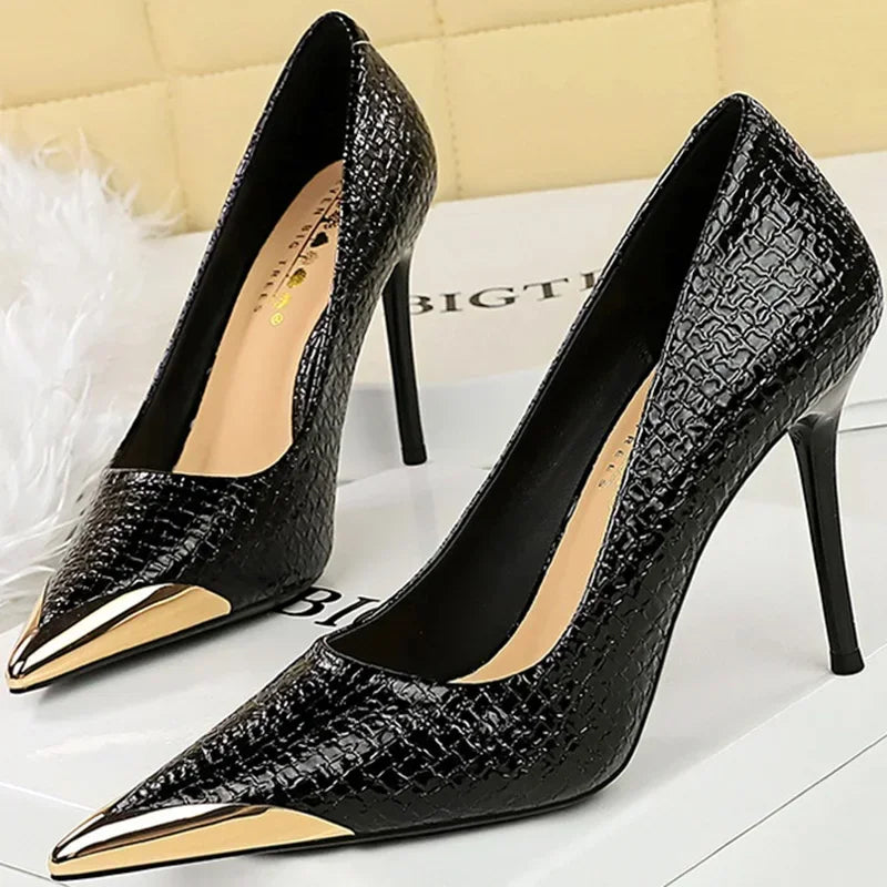 PUMPS237 KADIN TOPUKLU AYAKKABI