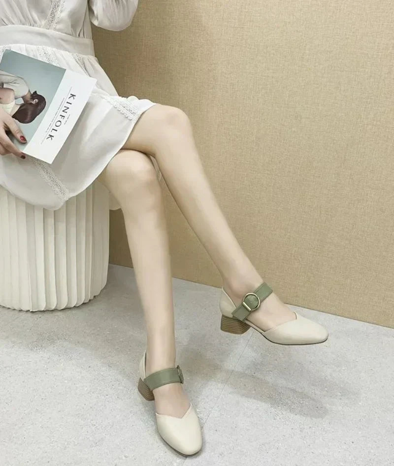 KADIN TARZ TOPUKLU AYAKKABI 182