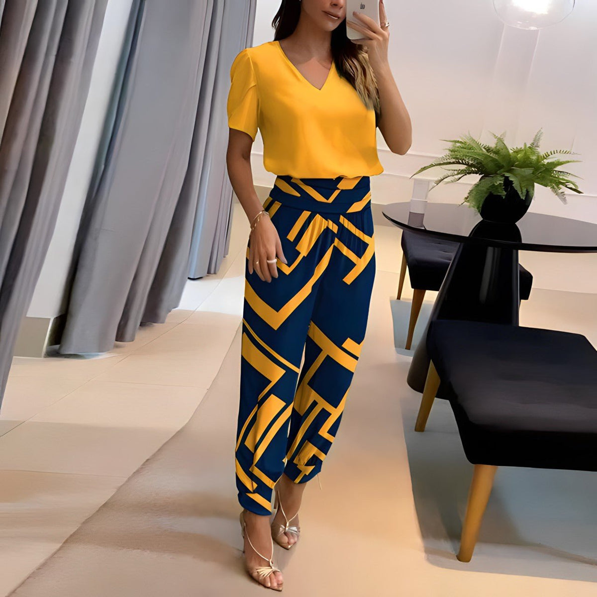 Alexandra | Bluz ve Pantolon ile Şık Set