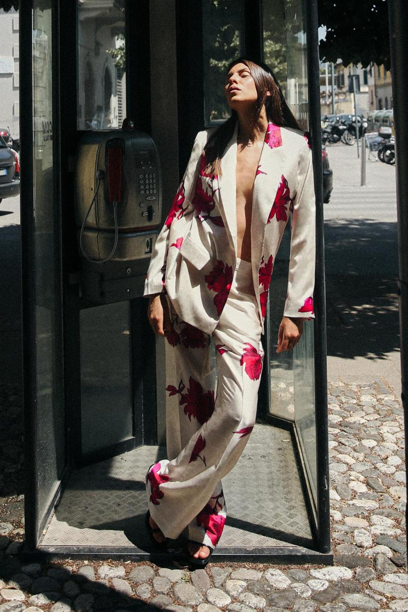 Nelly Çiçek Desenli Blazer Takımı