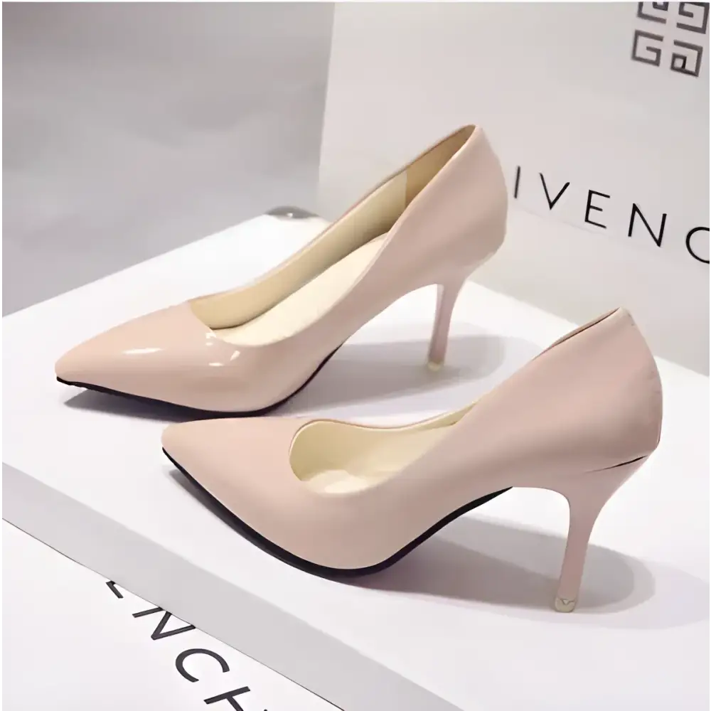 KADIN TARZ TOPUKLU AYAKKABI 190