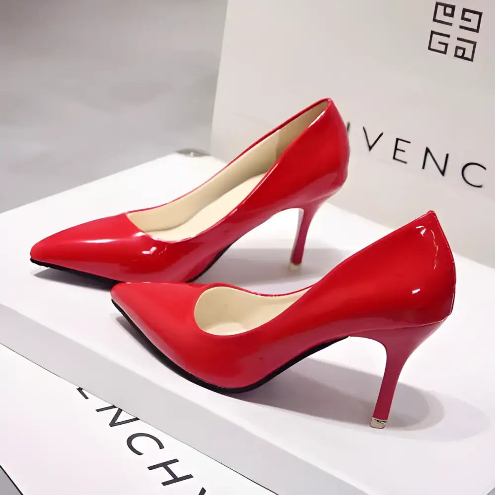 KADIN TARZ TOPUKLU AYAKKABI 190