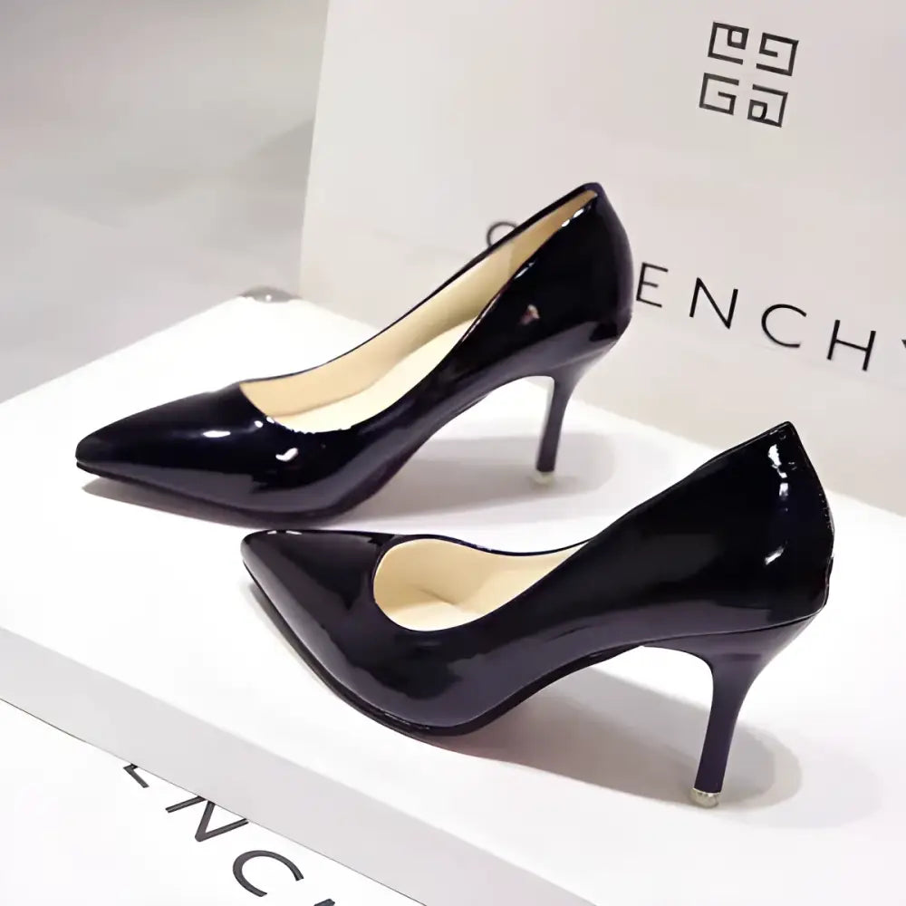 KADIN TARZ TOPUKLU AYAKKABI 190