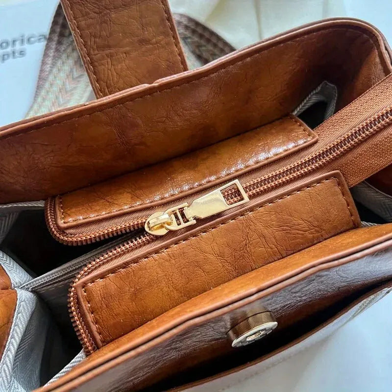 KADIN DERİ ÇANTA 143