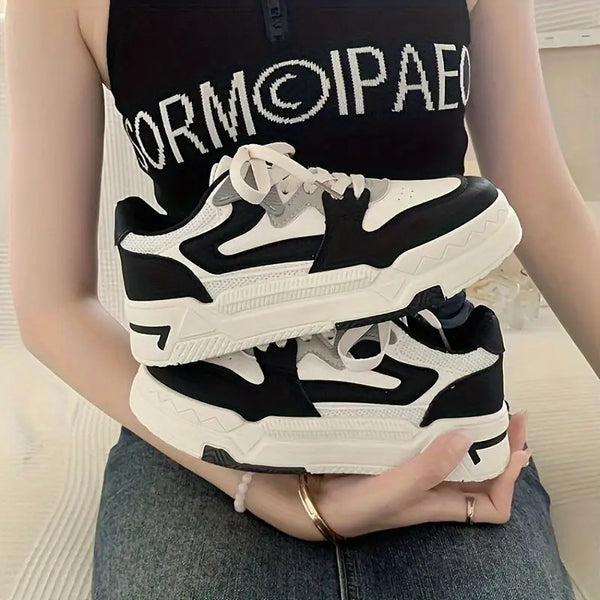 KADIN TARZ SPOR AYAKKABI 192