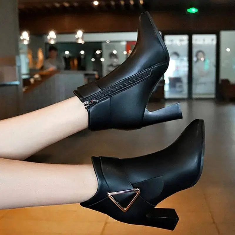 KADIN TARZ KIŞLIK BOT 309