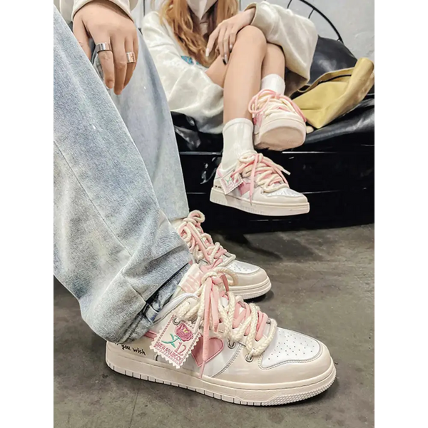 KADIN TARZ SPOR AYAKKABI 118