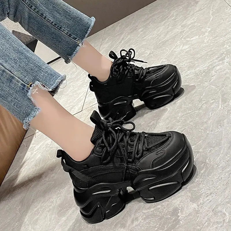 KADIN TARZ SPOR AYAKKABI 201