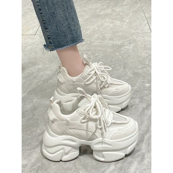 KADIN TARZ SPOR AYAKKABI 201