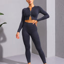  Siyah