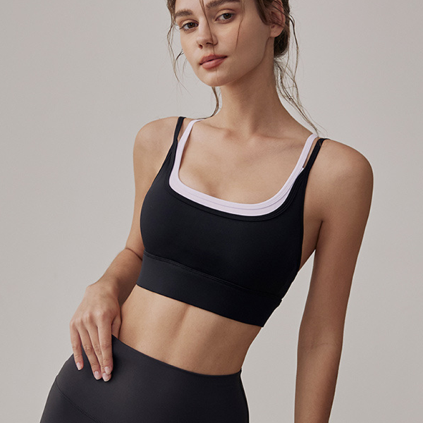 Renk Bloklu Spor Sütyeni ile Yoga Yeleği